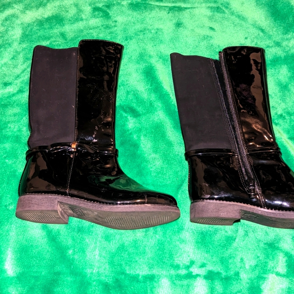 Riding boots